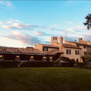 Antico Borgo 2*, Castellaro (Lombardy) Italië